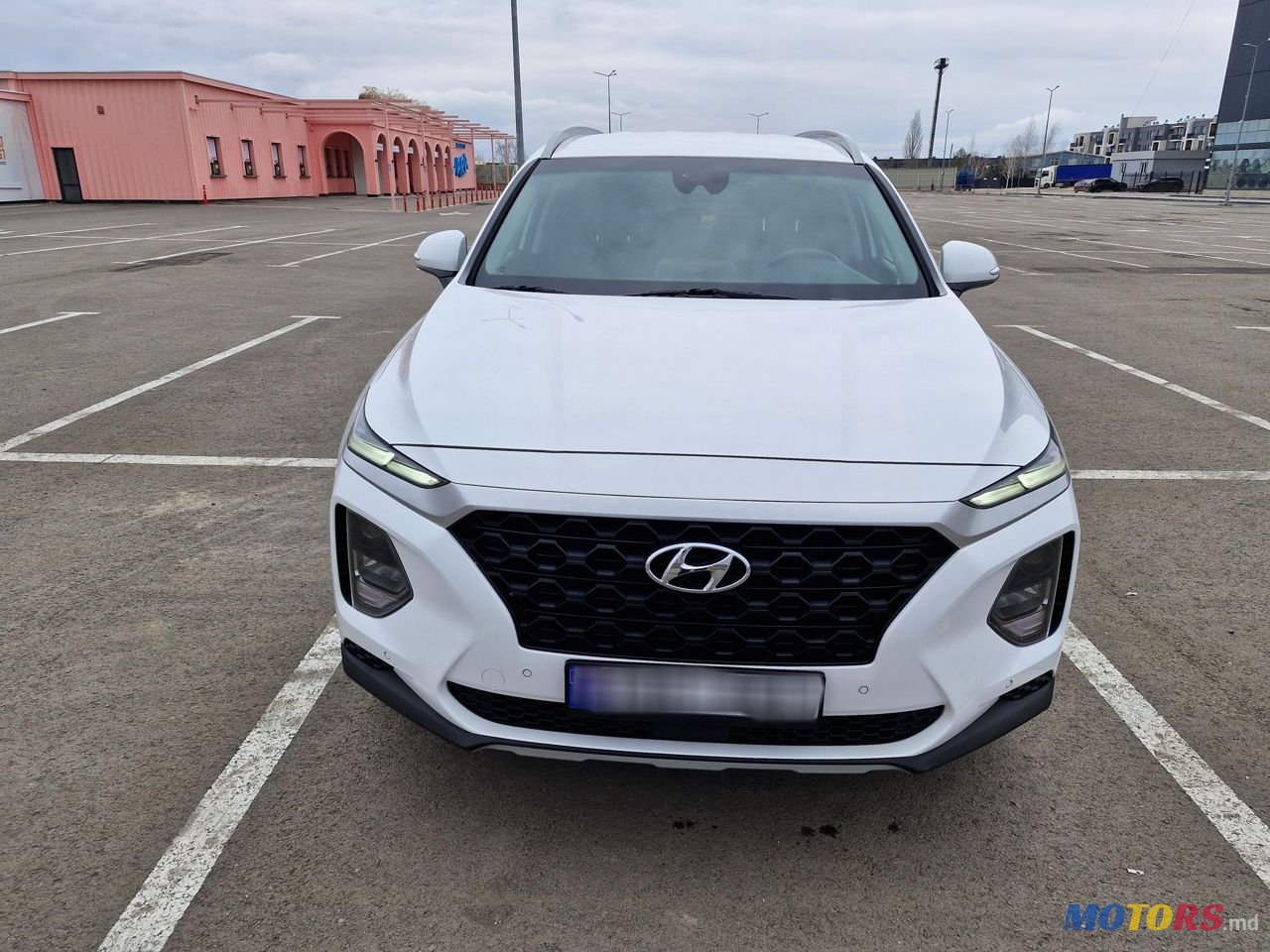 2018' Hyundai Santa Fe photo #1