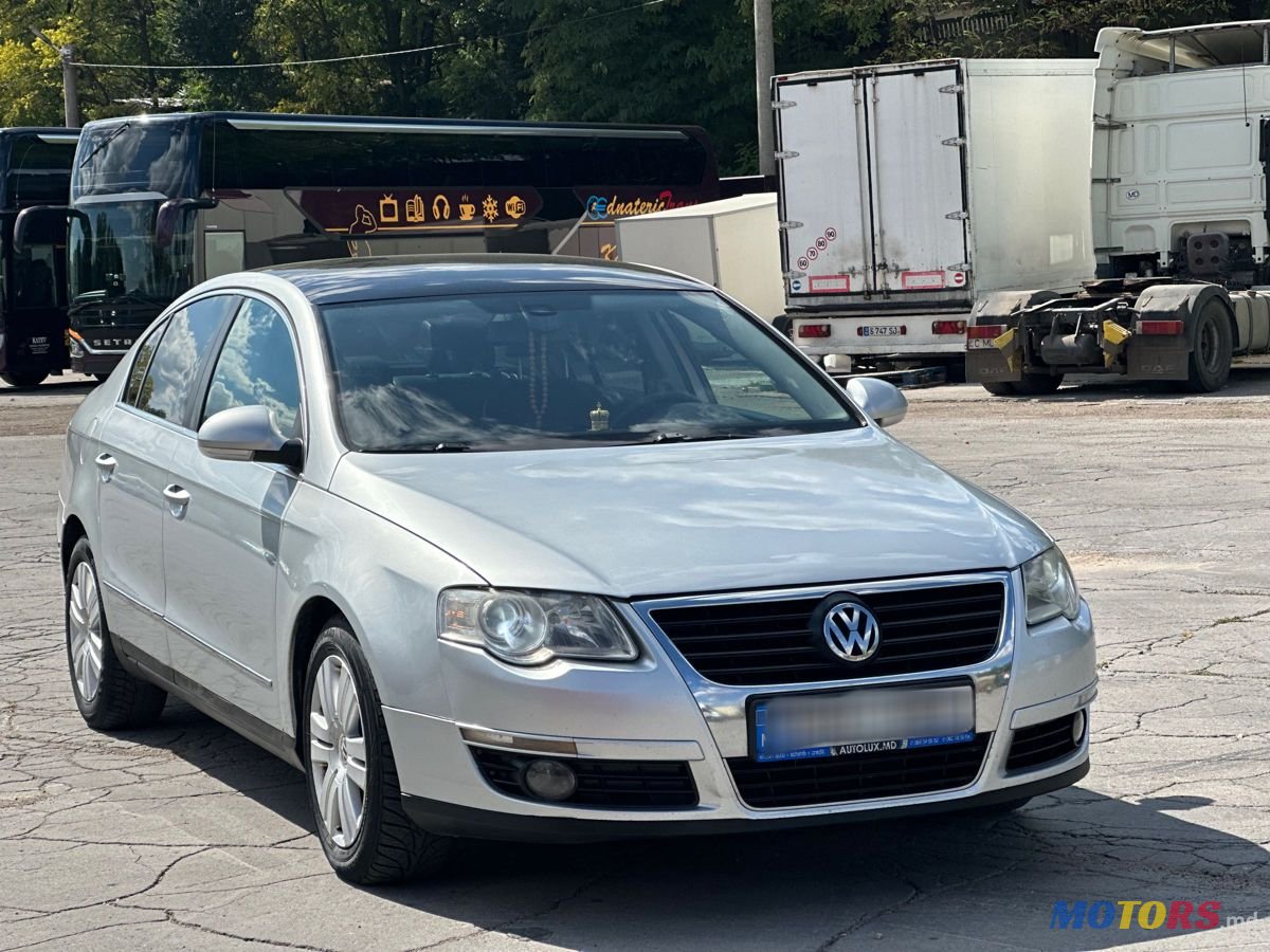 2008' Volkswagen Passat photo #3