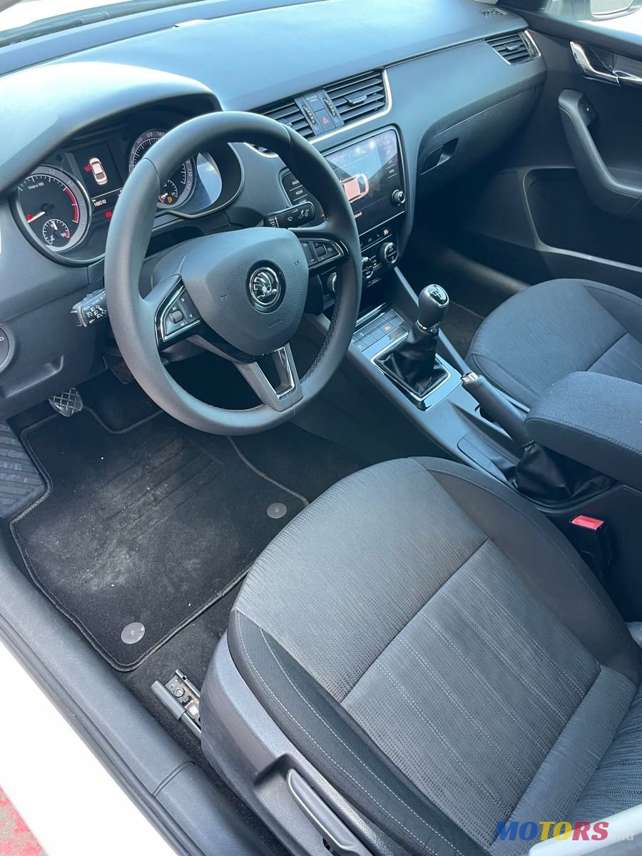 2019' Skoda Octavia photo #6