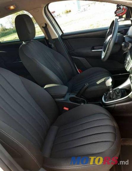 2012' Lancia Delta photo #1