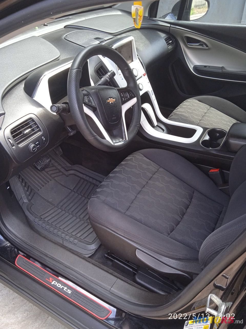 2013' Chevrolet Volt photo #4