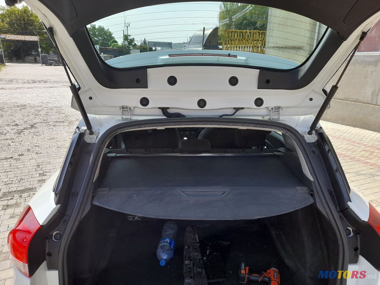 2016' Renault Clio photo #5