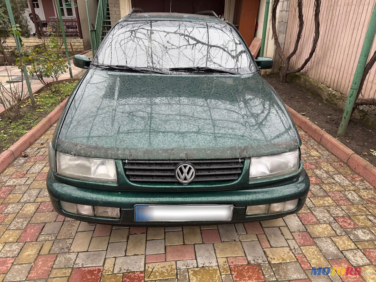 1996' Volkswagen Passat photo #2