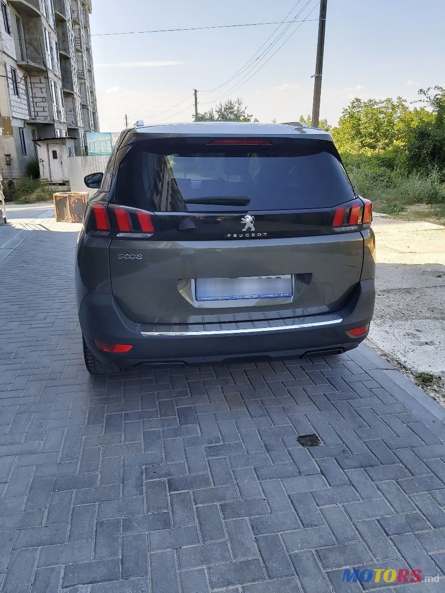 2017' Peugeot 5008 photo #4