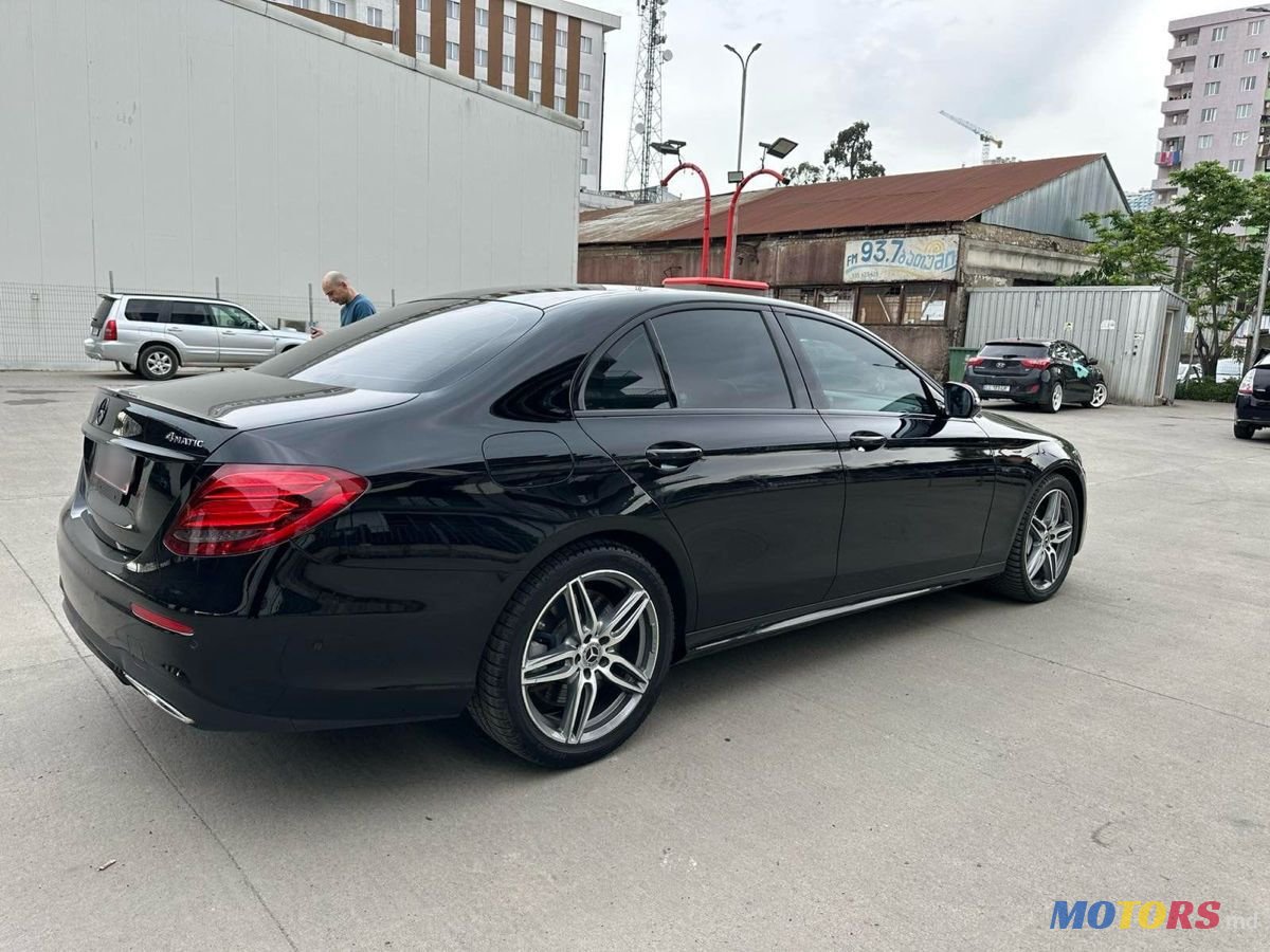 2019' Mercedes-Benz E-Class photo #4