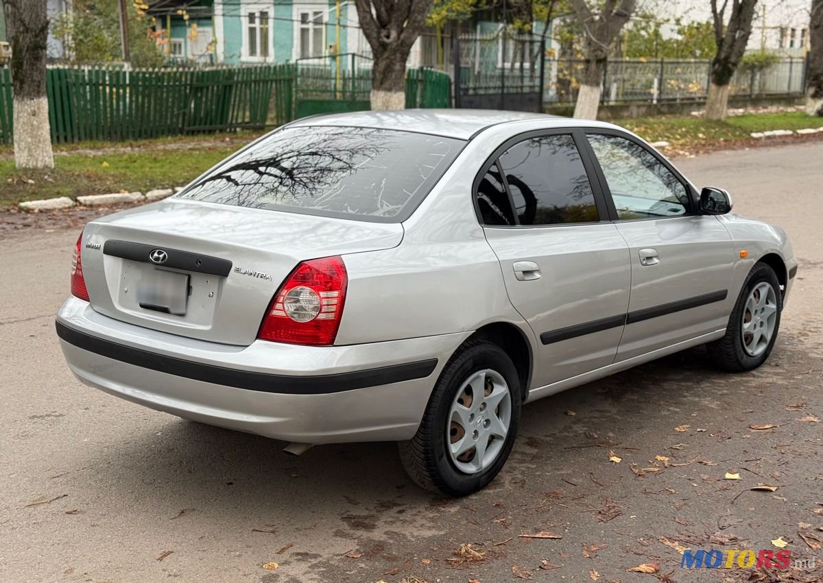 2004' Hyundai Elantra photo #5