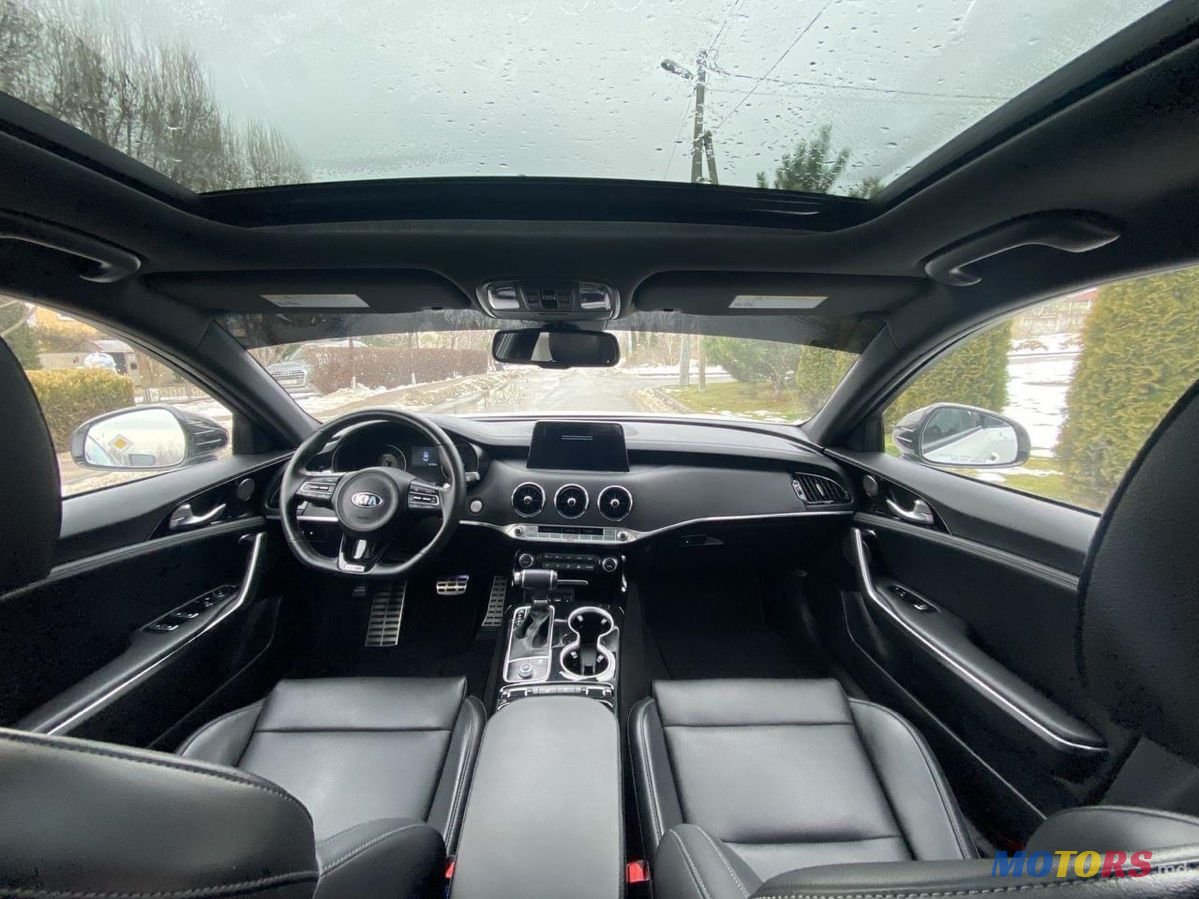 2021' Kia Stinger photo #6