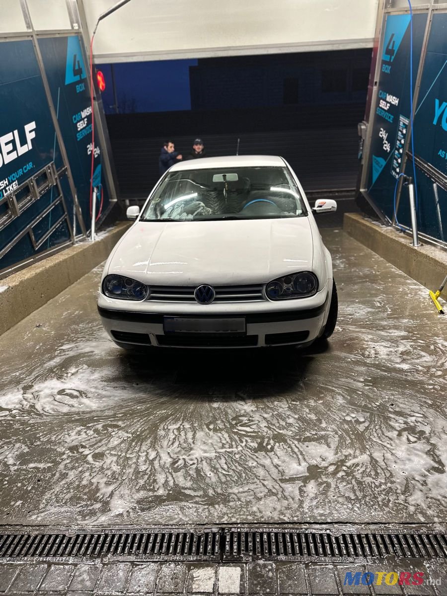 1999' Volkswagen Golf photo #4