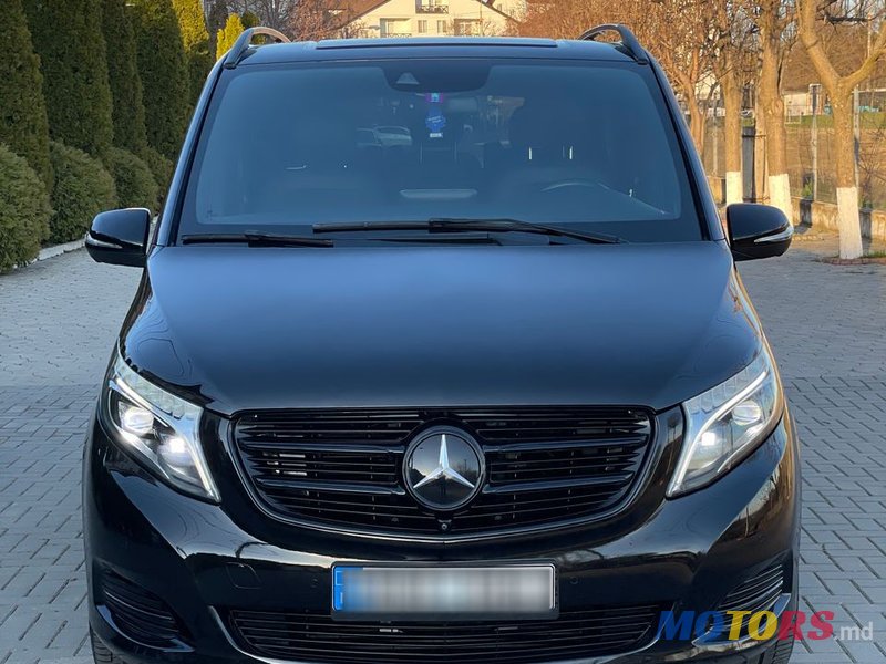 2016' Mercedes-Benz V Класс photo #1