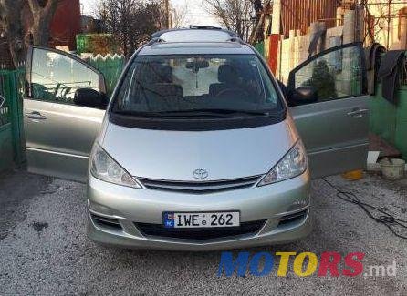 2005' Toyota Previa photo #3