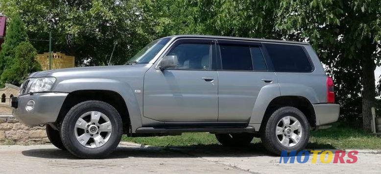 2005' Nissan Patrol photo #1