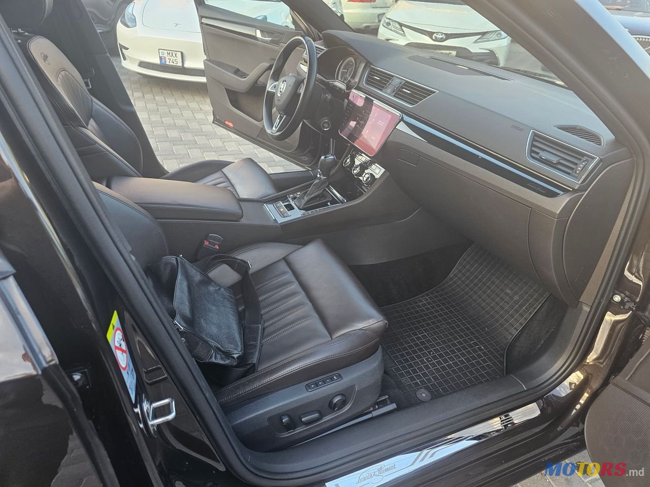 2018' Skoda Superb photo #6