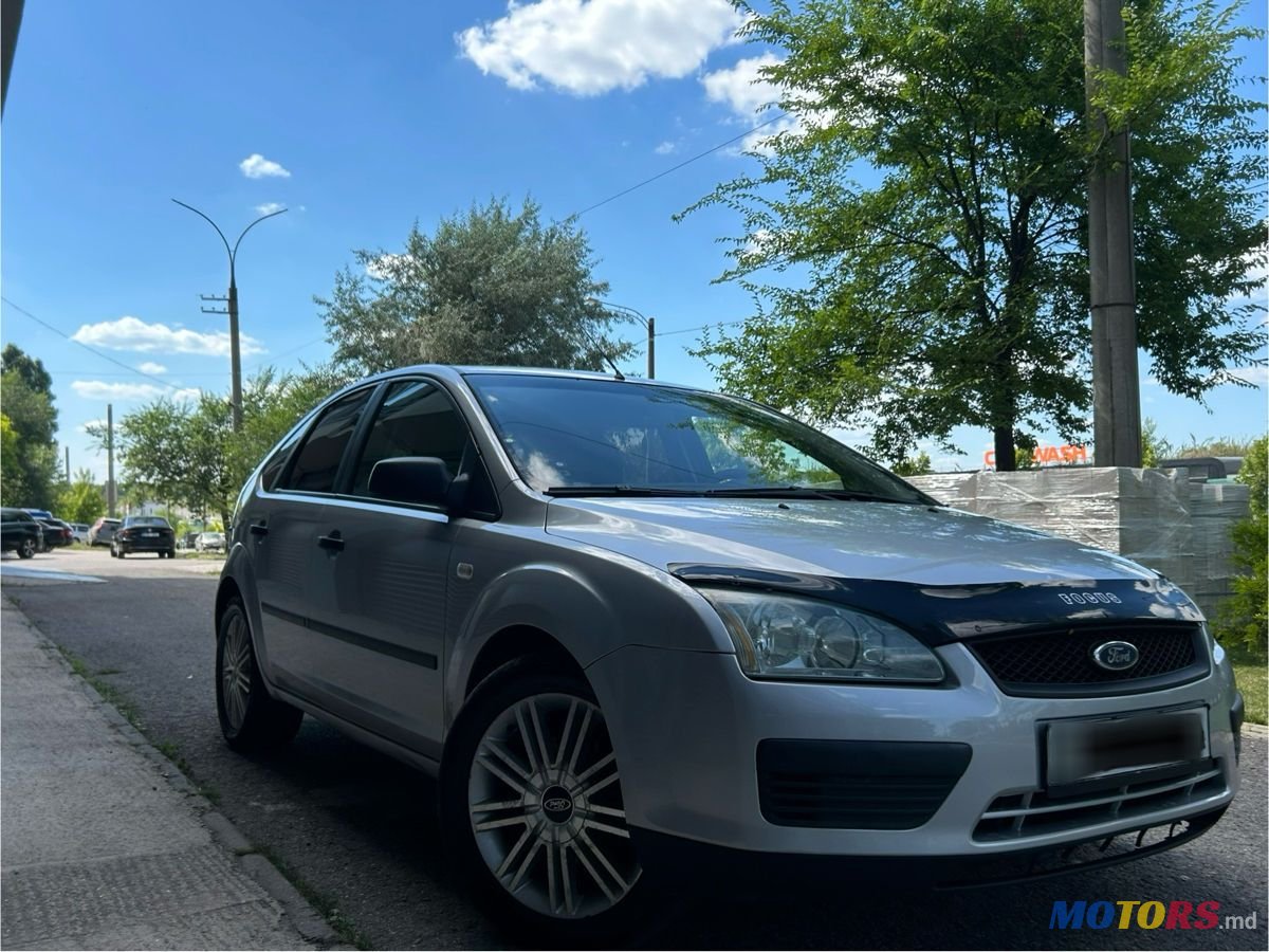 2006' Ford Focus photo #2