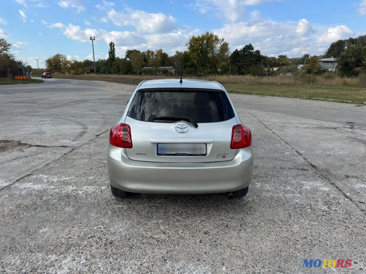 2008' Toyota Auris photo #4