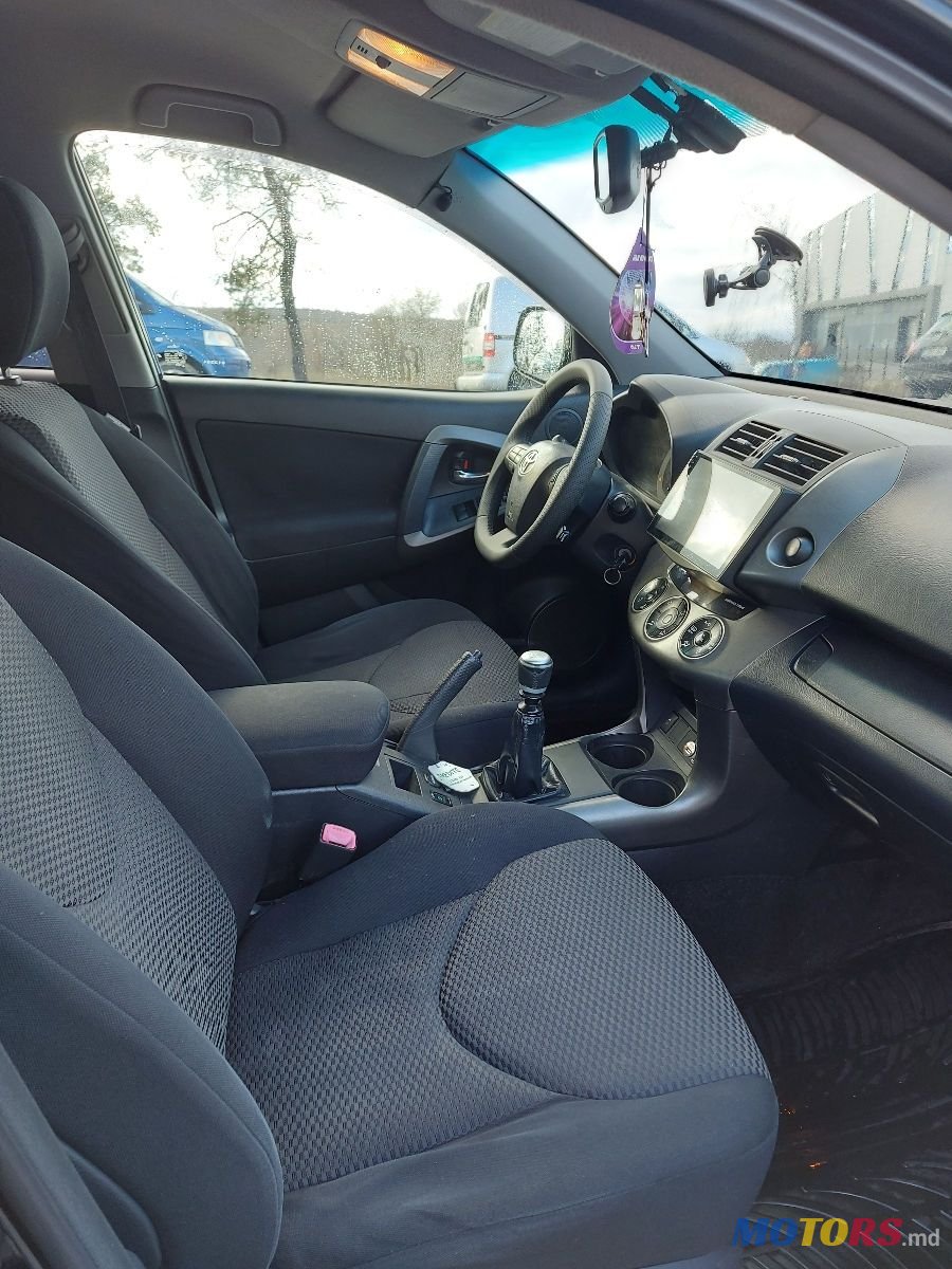 2009' Toyota RAV4 photo #5