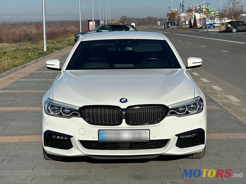 2020' BMW 5 Series photo #1