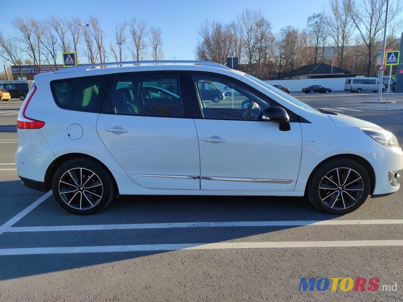 2013' Renault Grand Scenic photo #4