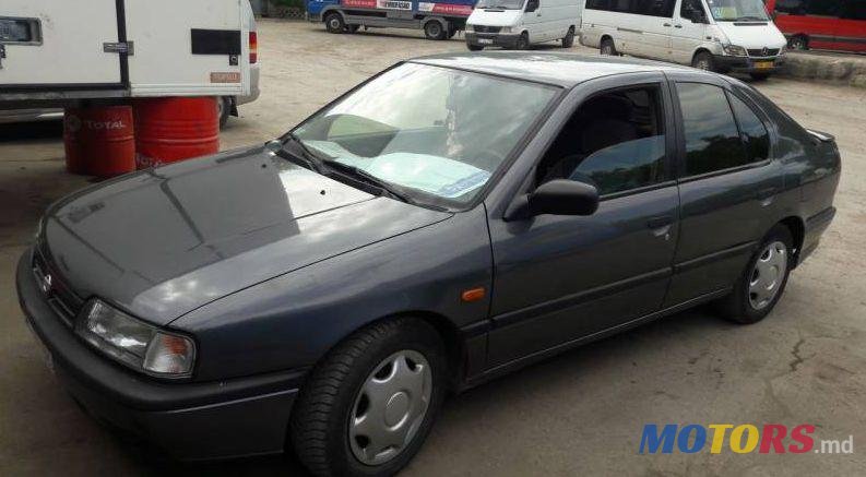 1994' Nissan Primera photo #1
