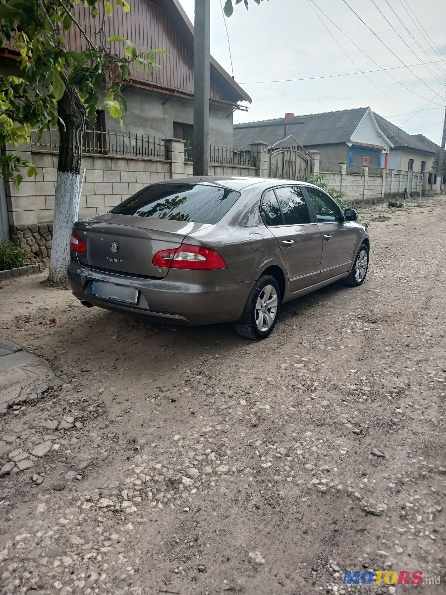 2012' Skoda Superb photo #6