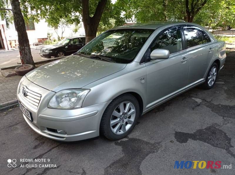 2003' Toyota Avensis photo #5