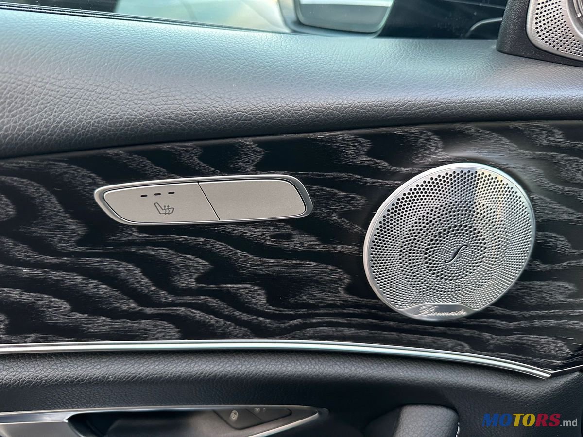 2020' Mercedes-Benz E-Class photo #6