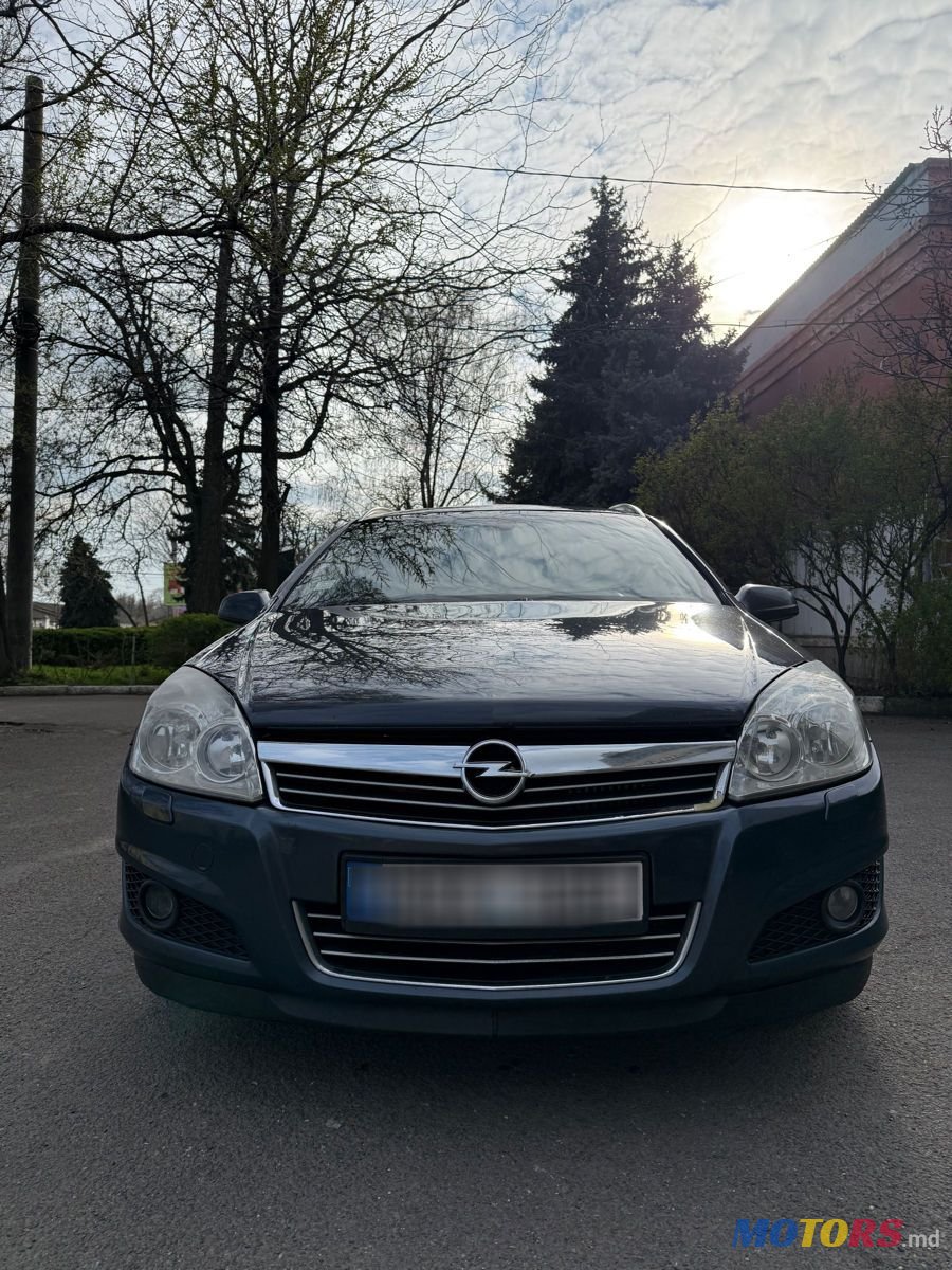 2007' Opel Astra photo #1
