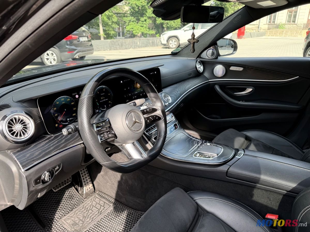 2022' Mercedes-Benz E-Class photo #5