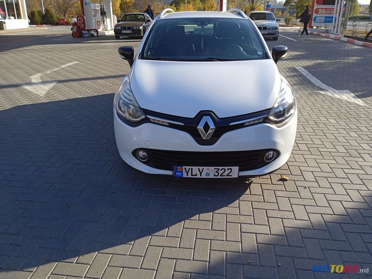 2014' Renault Clio photo #2