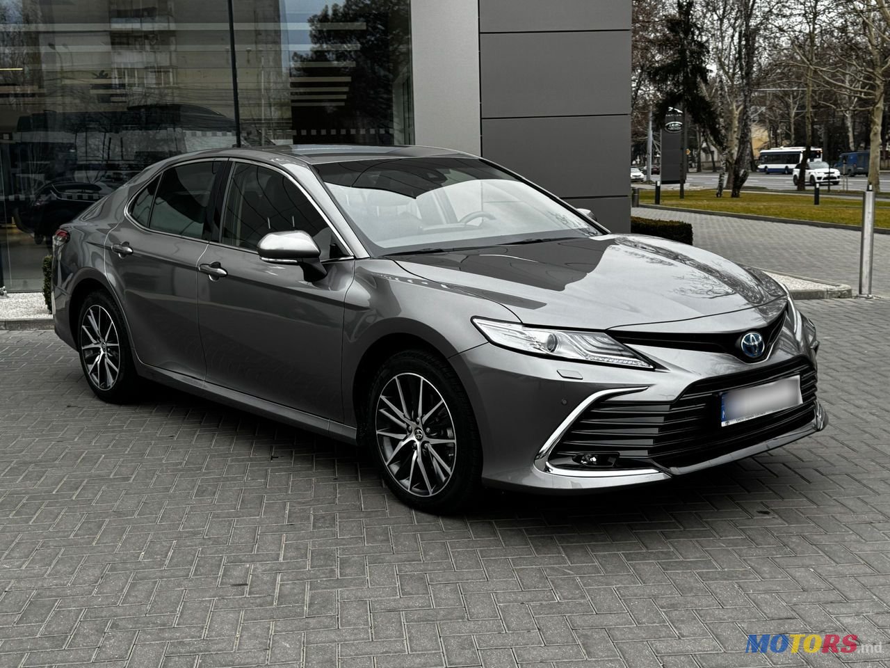 2023' Toyota Camry photo #2