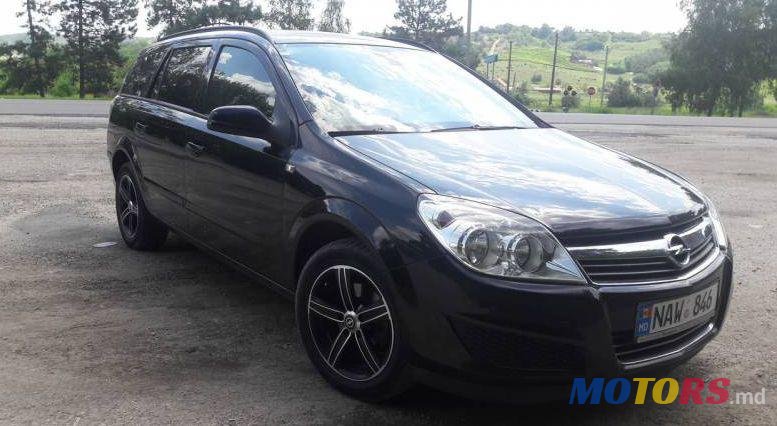 2008' Opel Astra photo #2