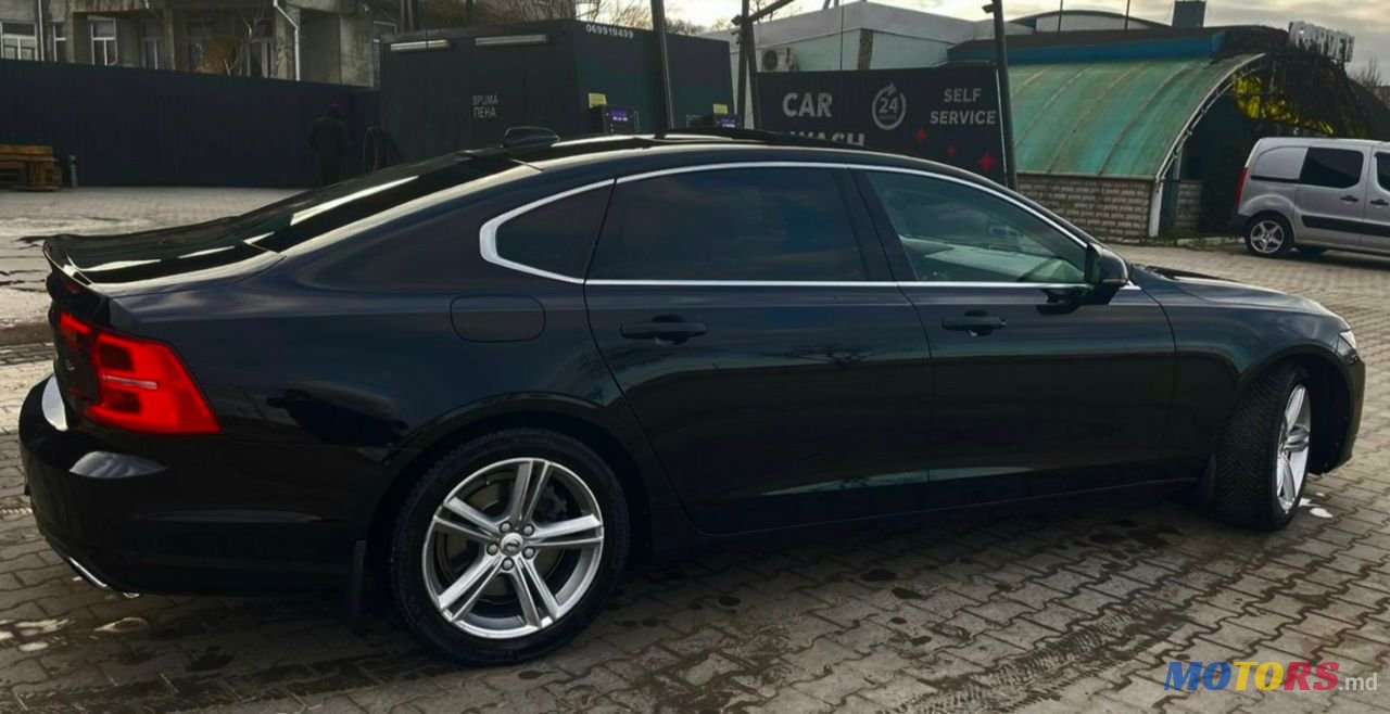 2017' Volvo S90 photo #6