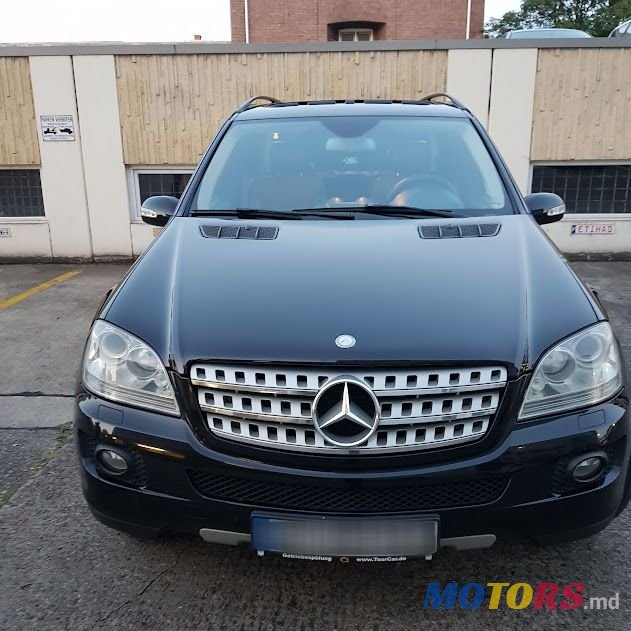 2007' Mercedes-Benz M-Class photo #2