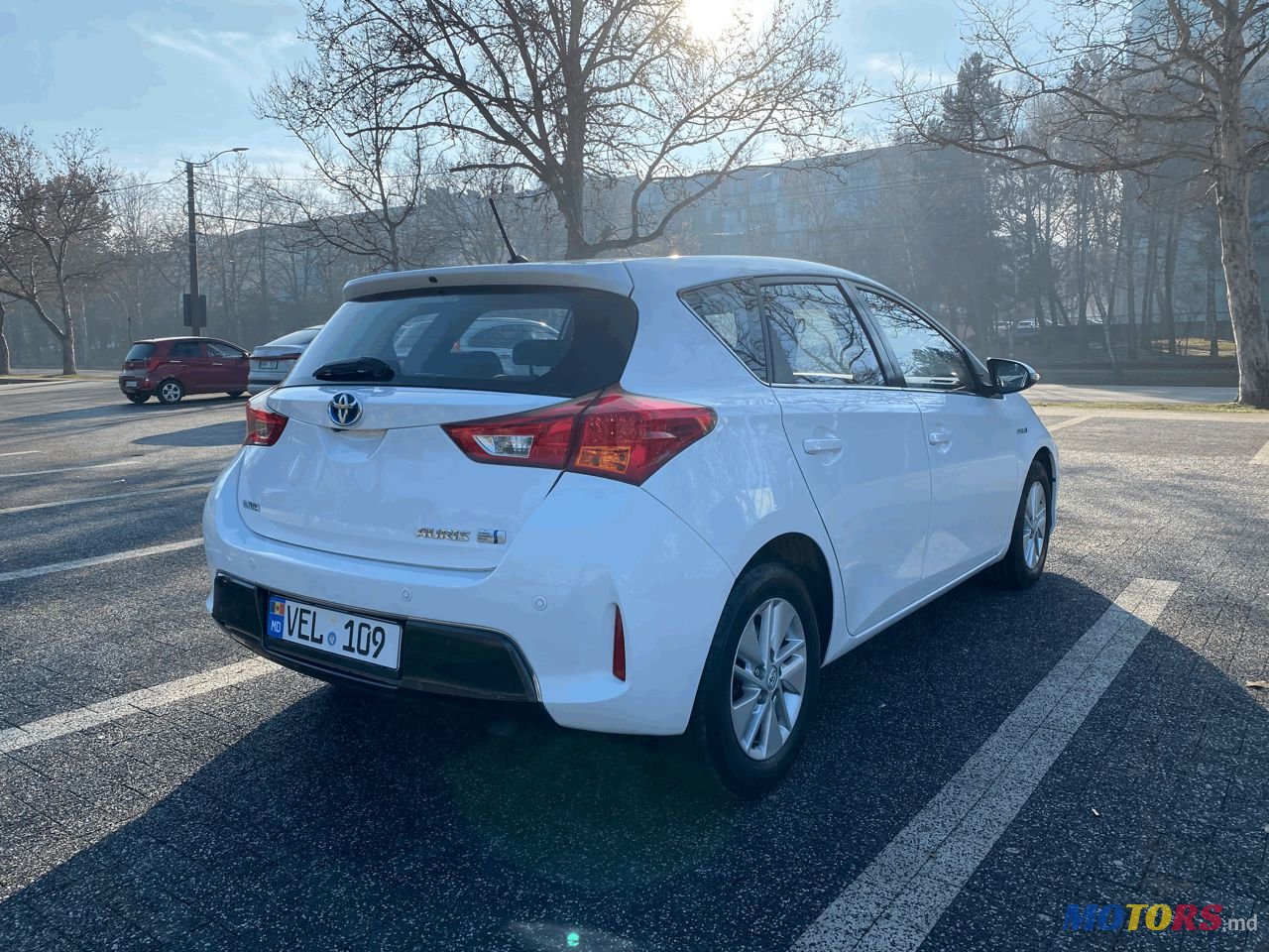 2013' Toyota Auris photo #4