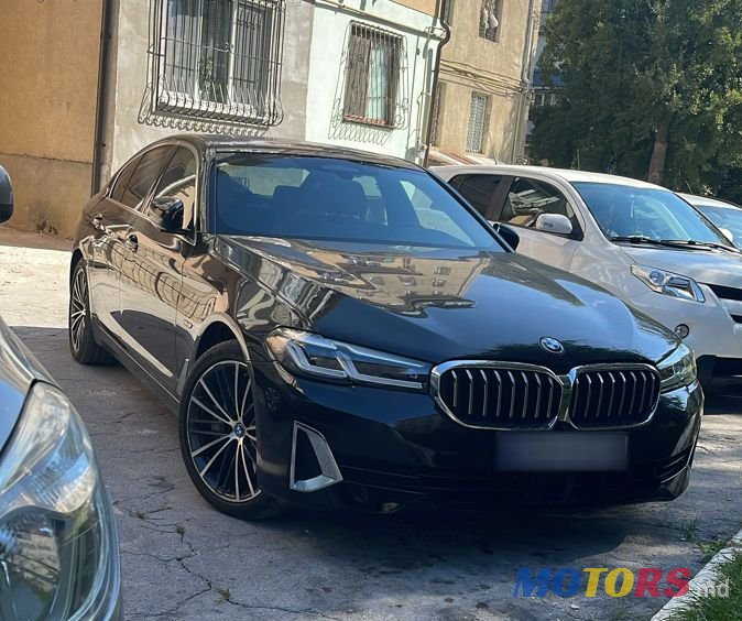 2023' BMW 5 Series photo #1