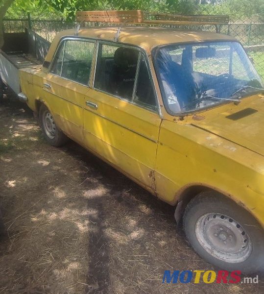 1976' Lada 2103 photo #2