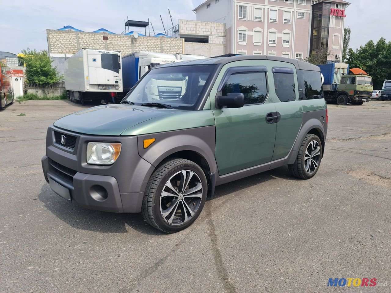 2004' Honda Element photo #1