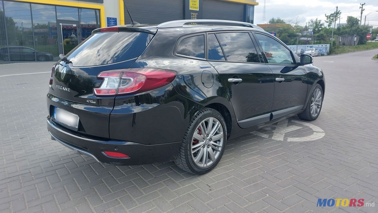 2012' Renault Megane photo #3