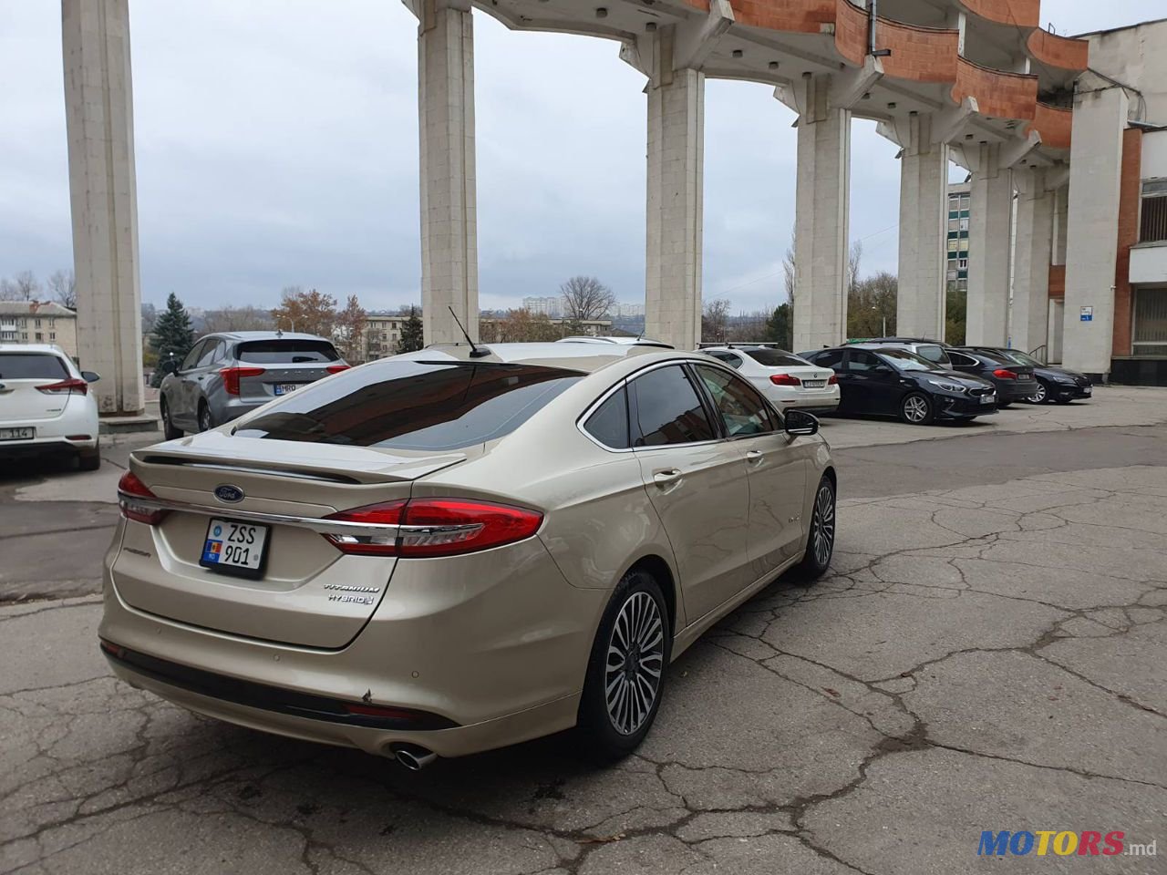 2017' Ford Fusion photo #2