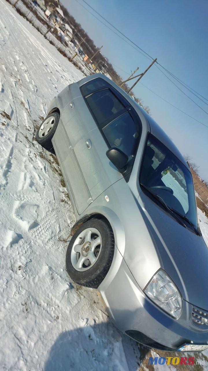 2002' Kia Carens photo #3