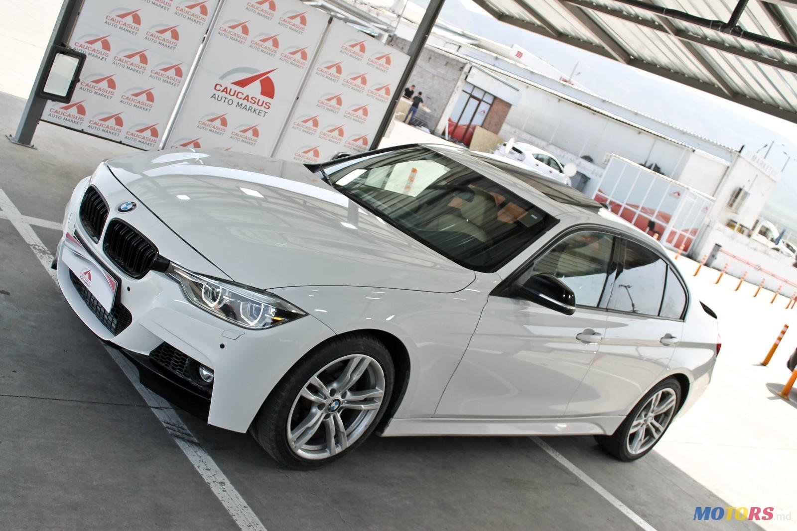 2016' BMW 3 Series 328 photo #5