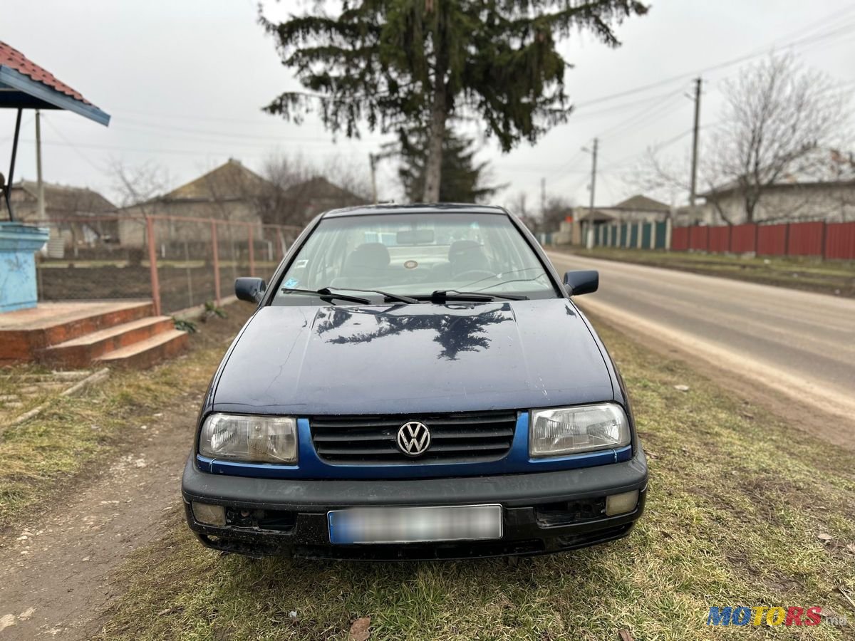 1994' Volkswagen Vento photo #2