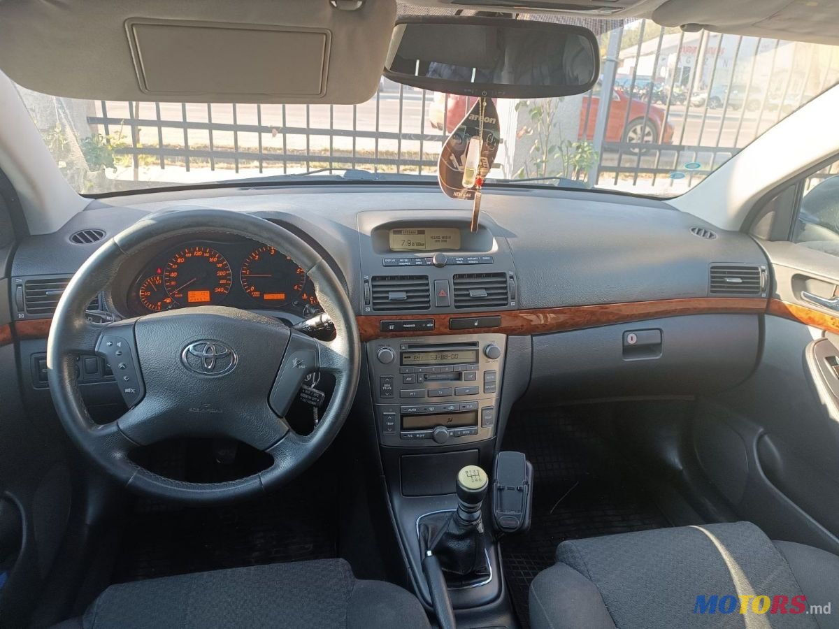 2006' Toyota Avensis photo #4