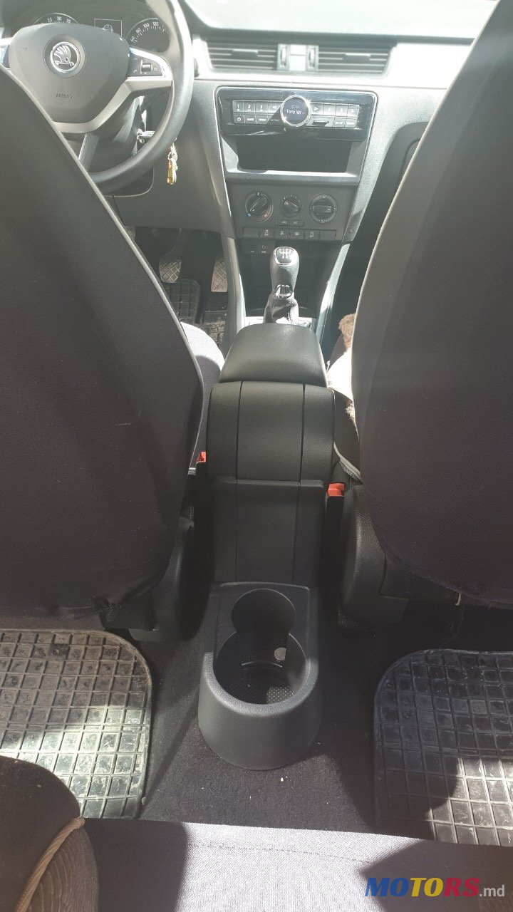 2015' Skoda Rapid Хэтчбек photo #7