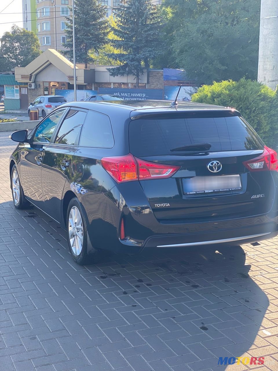 2014' Toyota Auris photo #5