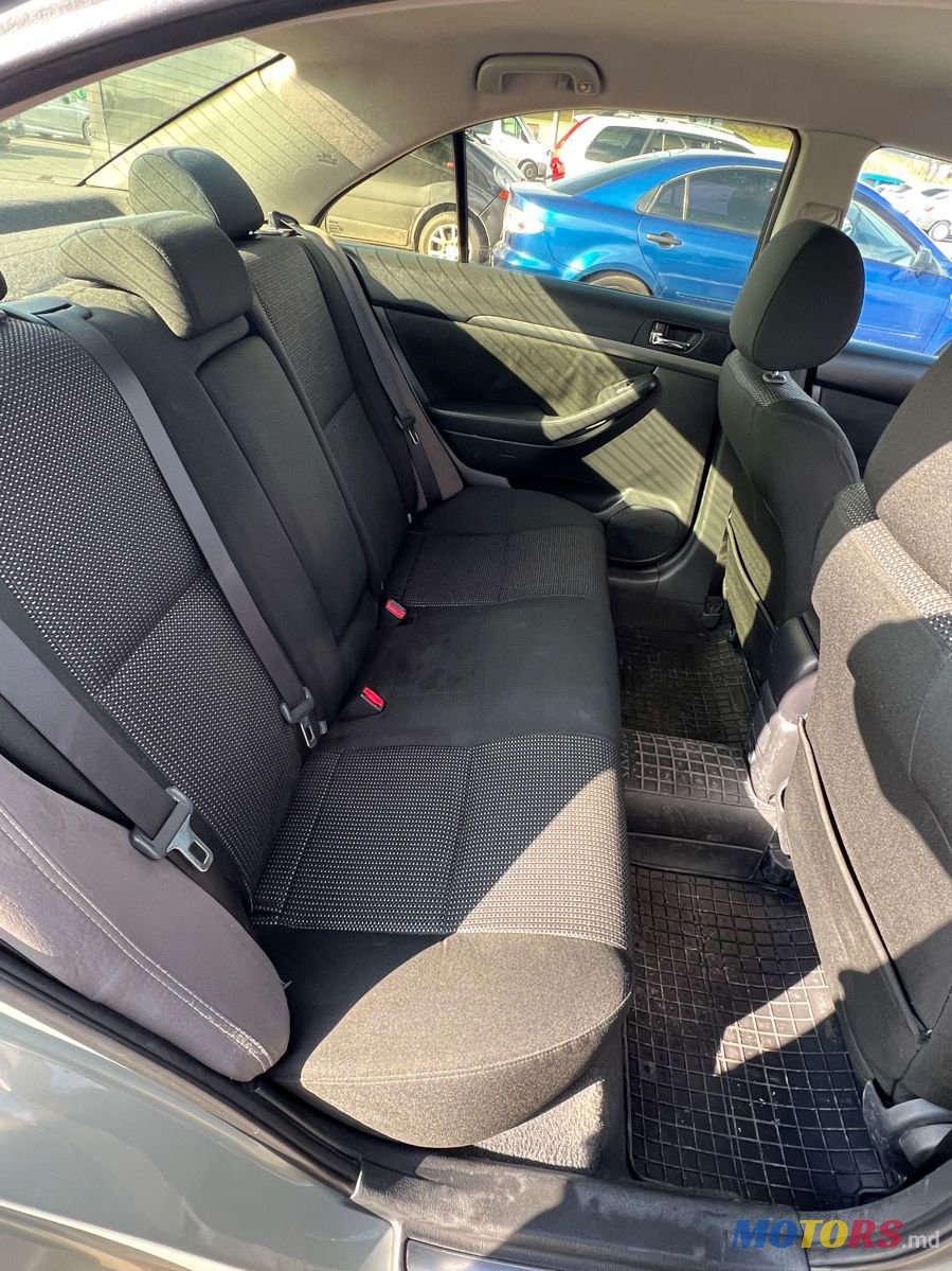 2007' Toyota Avensis photo #2