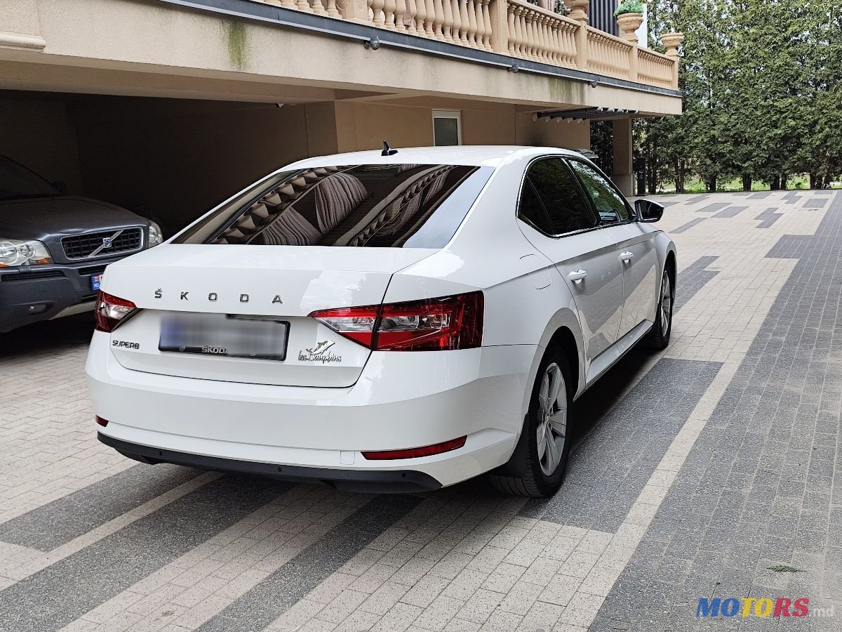 2021' Skoda Superb photo #2