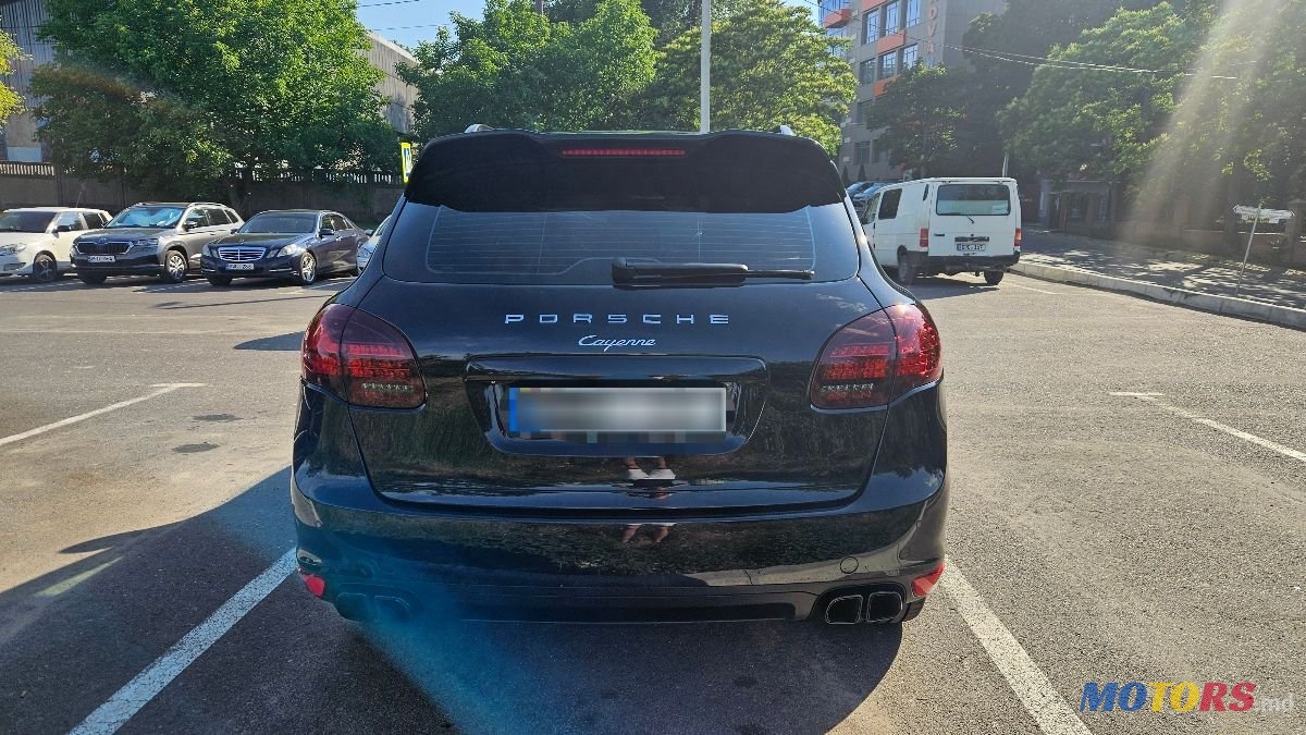 2013' Porsche Cayenne photo #6