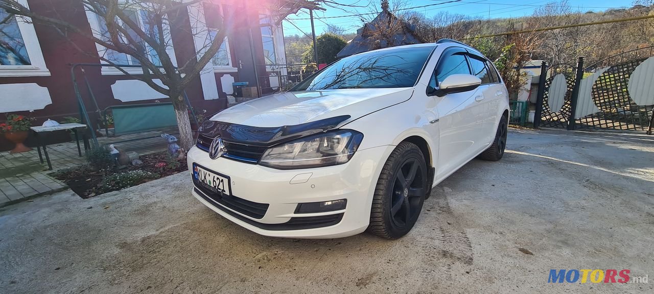 2015' Volkswagen Golf photo #3