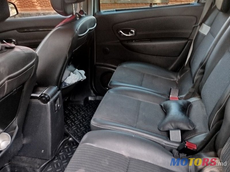 2014' Renault Grand Scenic photo #5