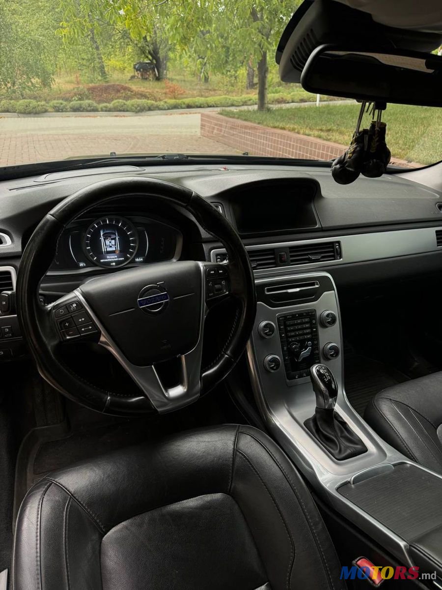 2016' Volvo V70 photo #6